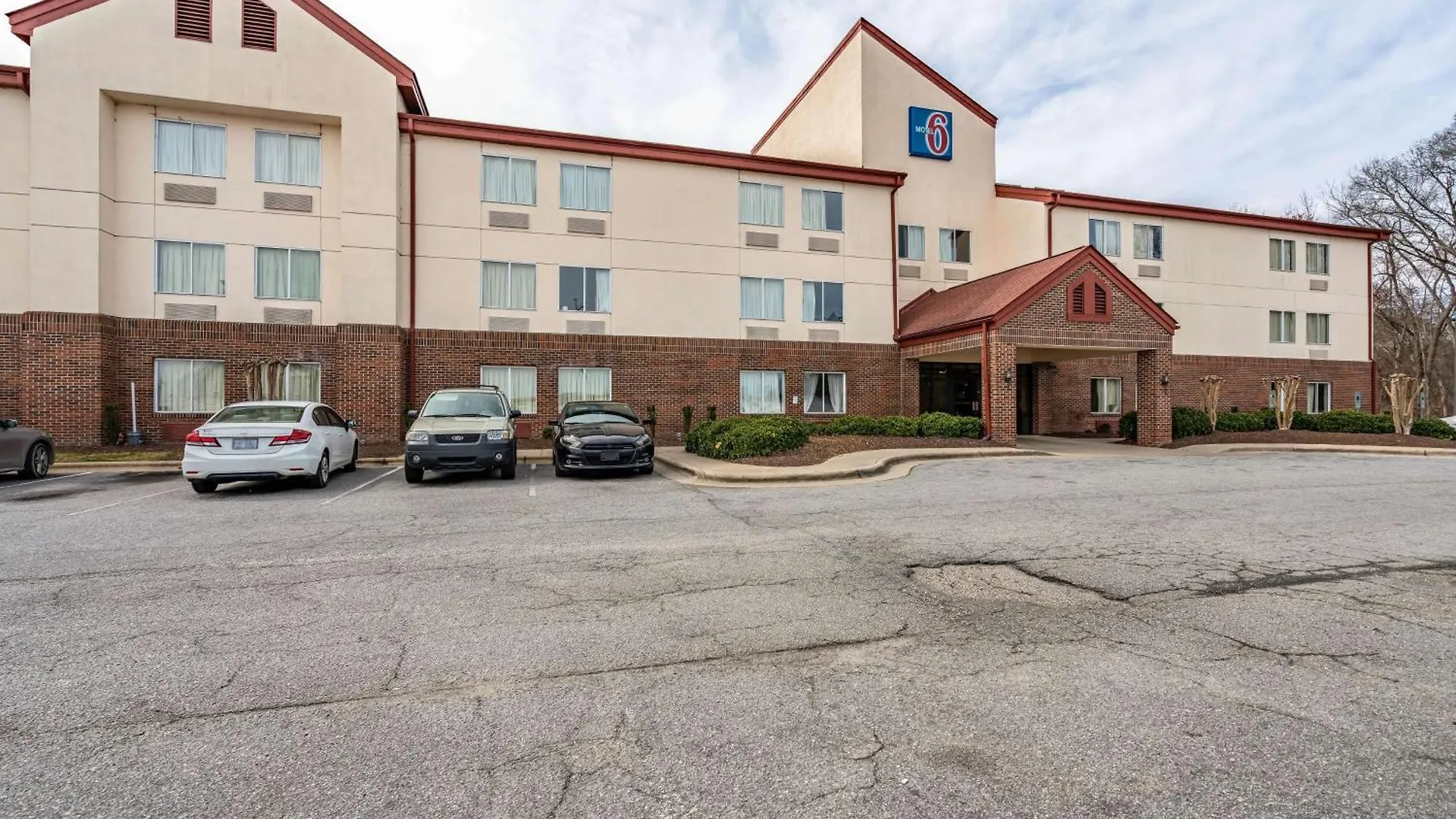 Staying In North Carolina: 5 Luxury Hotels Compared