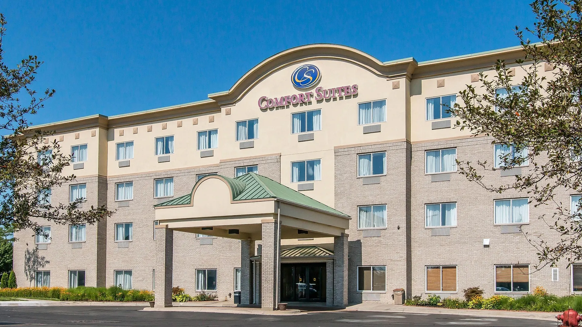 Where to Stay Near Links of Novi: 2 Best Budget Hotels