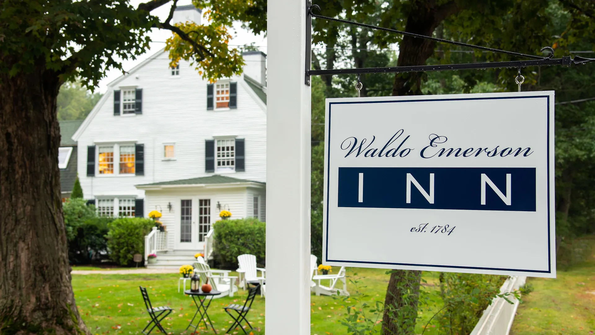 4 Smart Couple Hotels Near Rachel Carson Wildlife Refuge