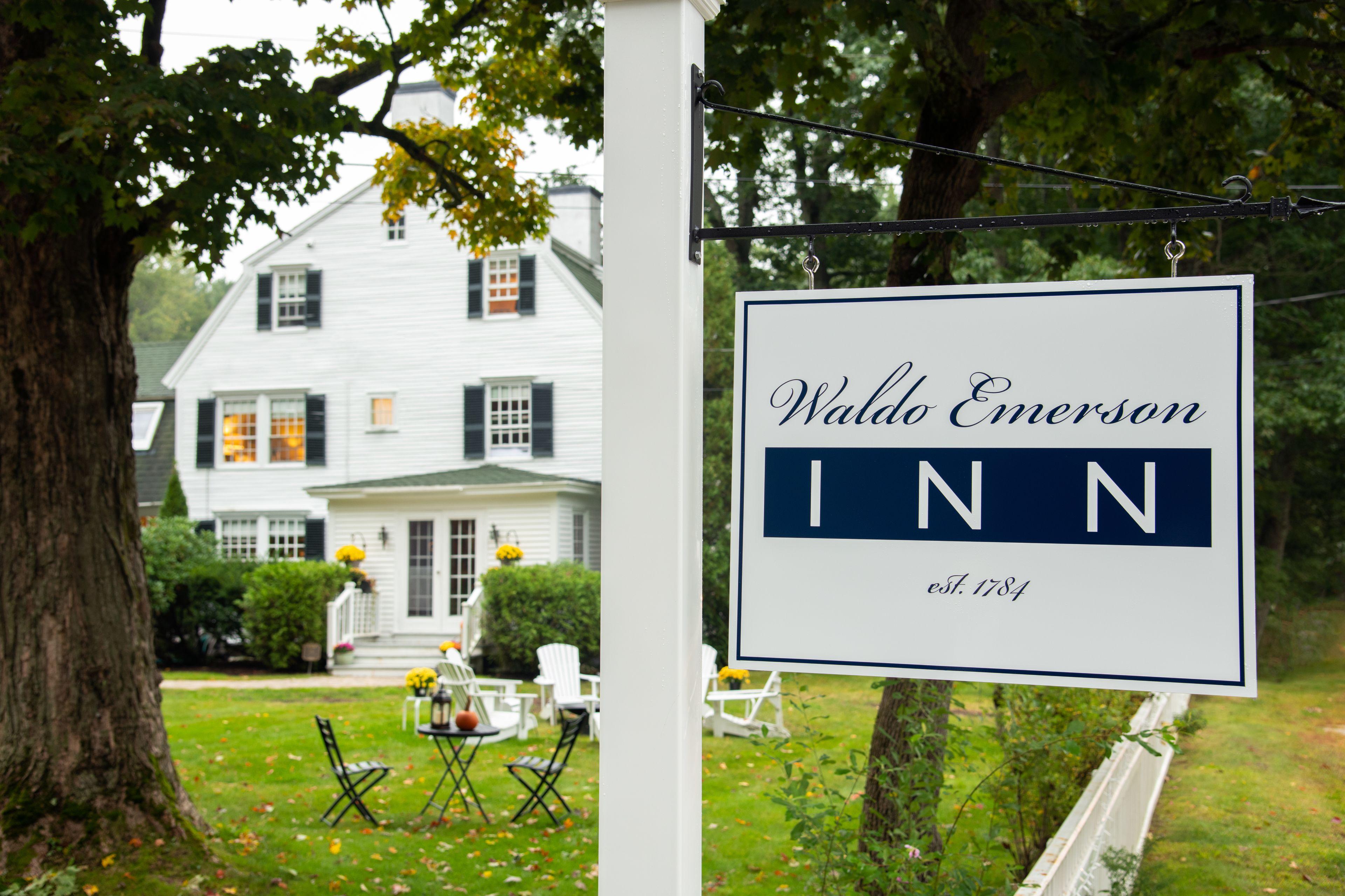 4 Smart Couple Hotels Near Rachel Carson Wildlife Refuge